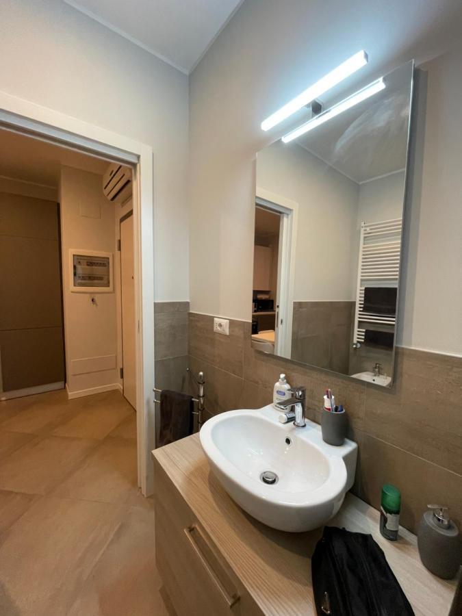 Suitesettepesciolini - Casa Vacanza Zoe Milano Exteriör bild